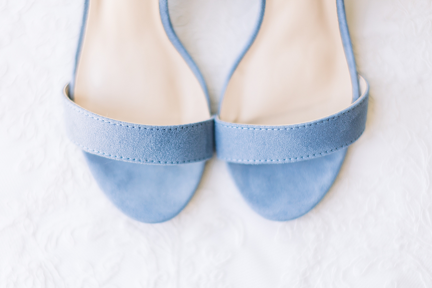 bride's blue shoes for spring wedding