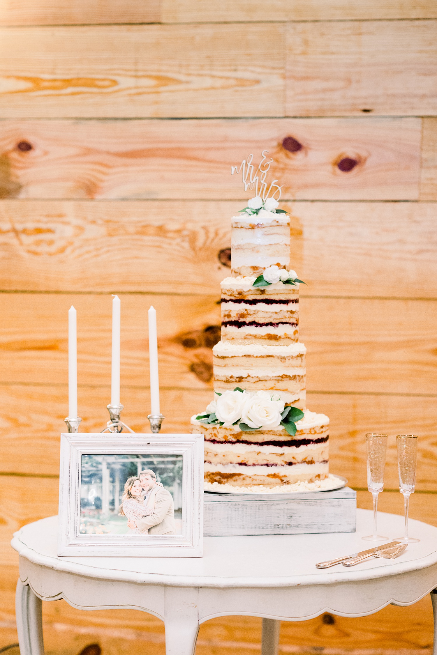 wedding cake from Belle Farms Summer Wedding in Alabama by Chelsea Morton Photography