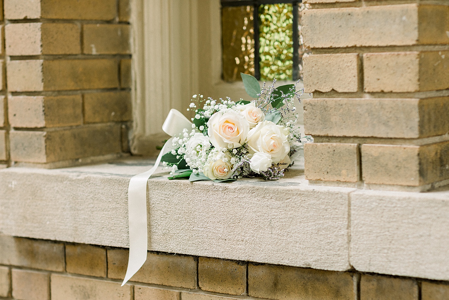 Temple Emanuel Alabama wedding flowers