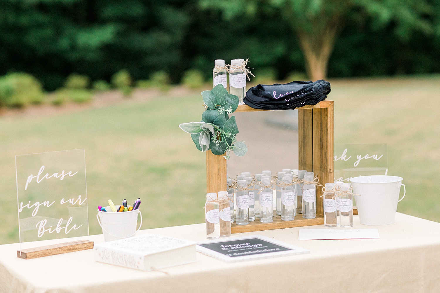 wedding table details