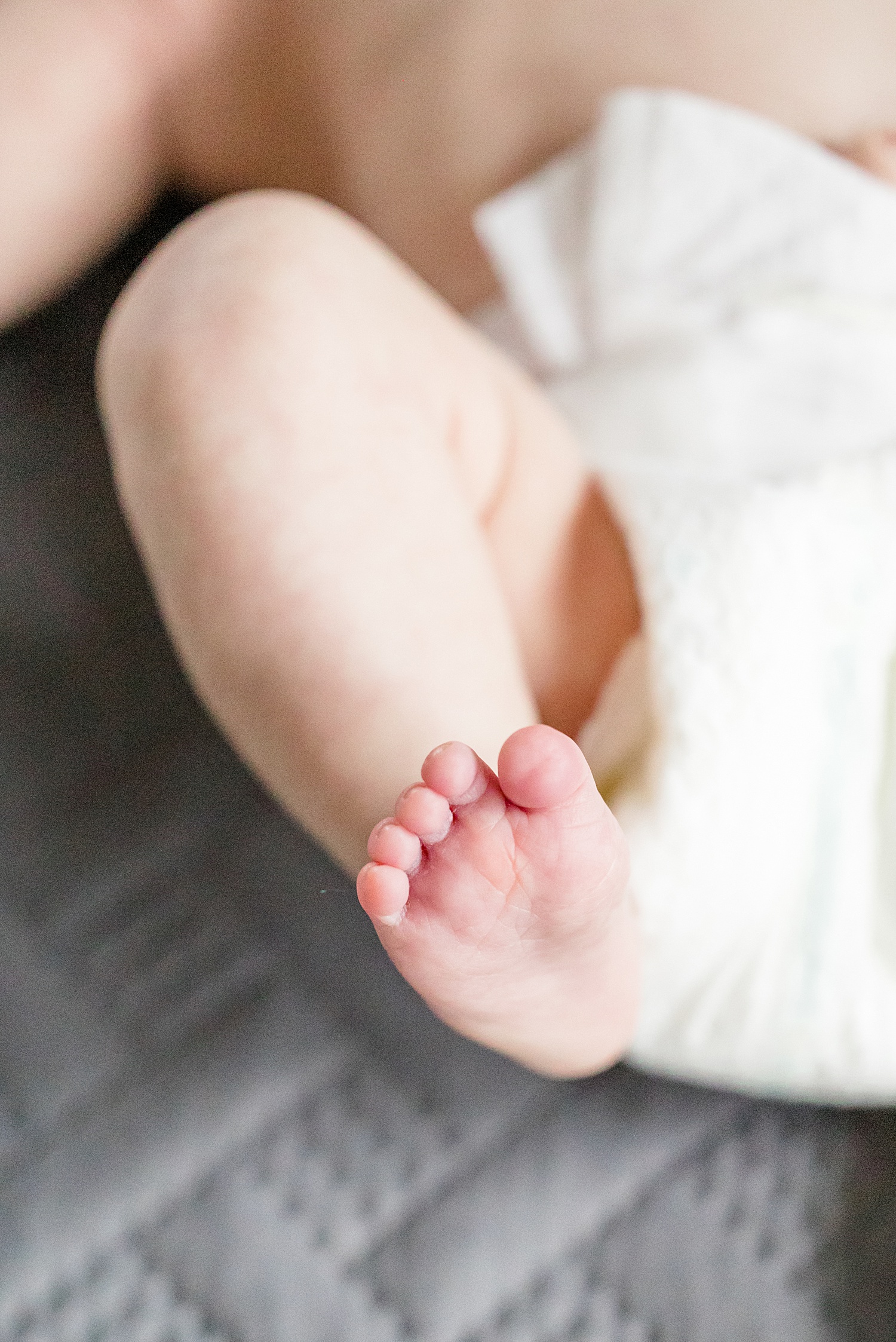 tiny toes of newborn