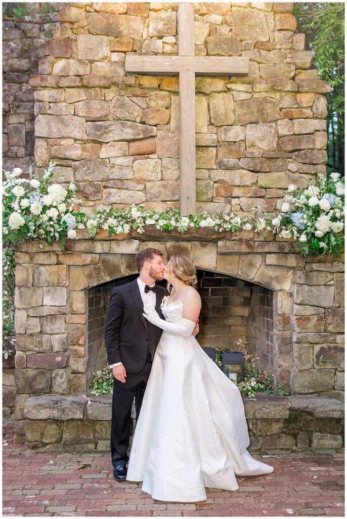 Swann Lake Stables Wedding; Birmingham Alabama wedding photographer; Chelsea Morton Photography; Birmingham Alabama wedding